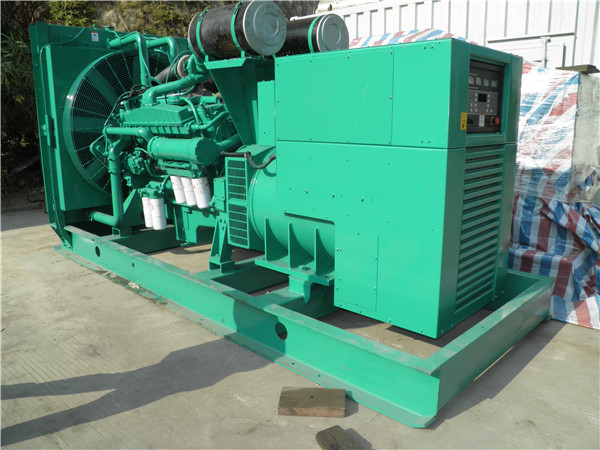 平凉发电车出租-柴油发电机散热器怎样散热