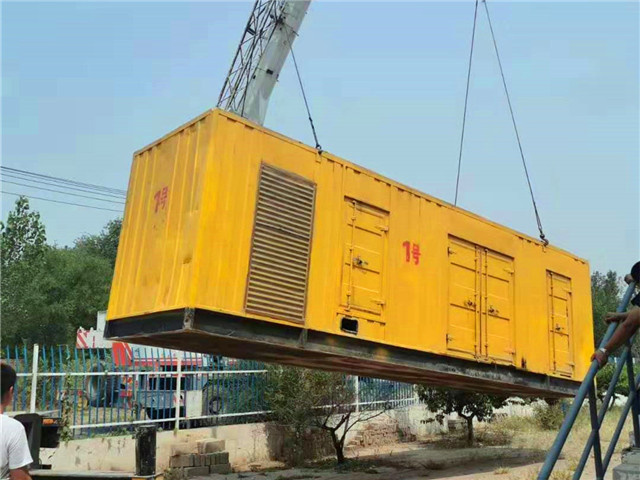 平凉300KW柴油发电机组油耗是多少？