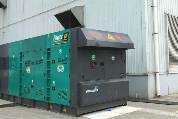 平凉燃油滤清器的更换流程是怎样的？