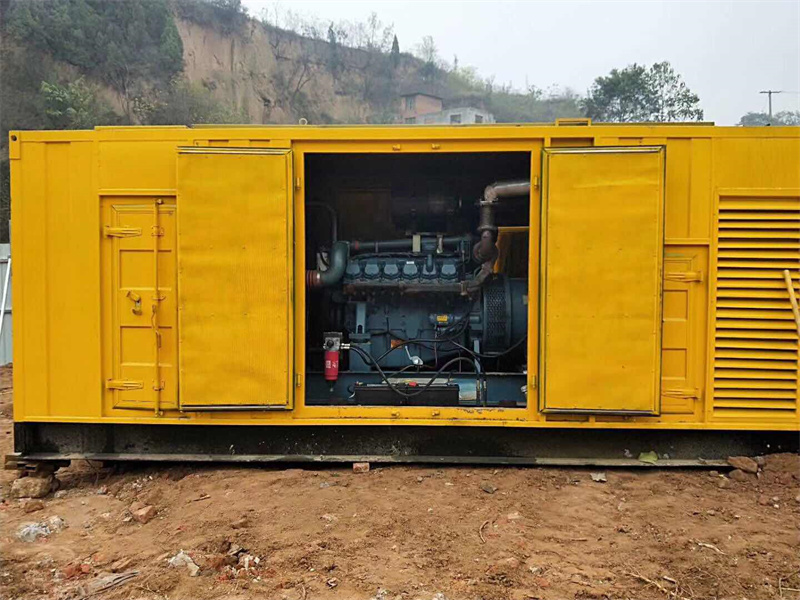 平凉发电机租赁冷却液的沸点降低到多少时需要更换