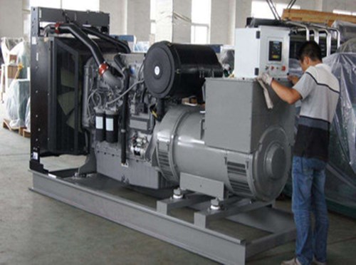 平凉柴油发电机组和储能设备配合使用的案例