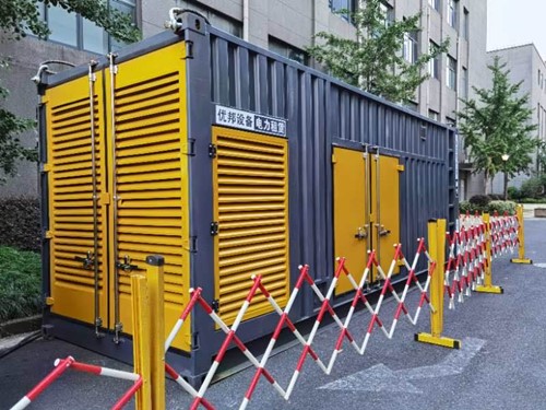 平凉如何使用转速表检查发动机的转速？