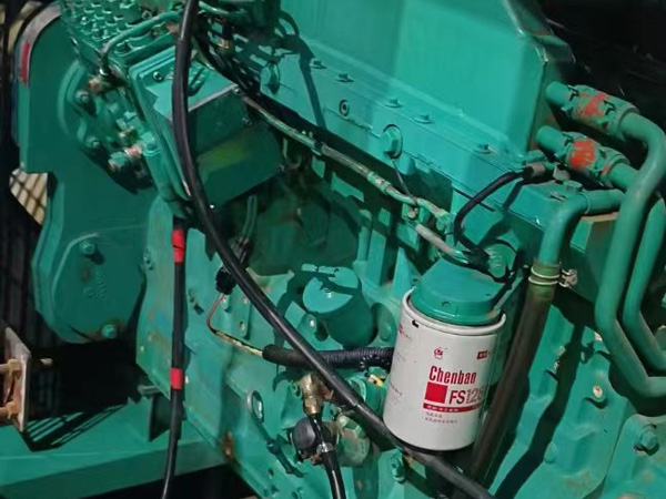 平凉如何确定新的发电机组控制系统是否与原系统兼容？